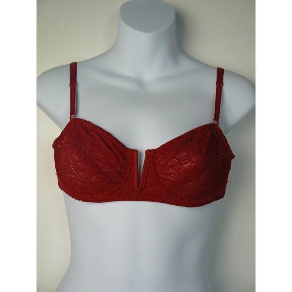 Free People Other - $48 Intimately Free People Lace Notched Underwire Semi Sheer Bra 32A NWT F507